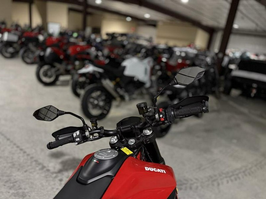 2025 Ducati Hypermotard 950 Ducati Red