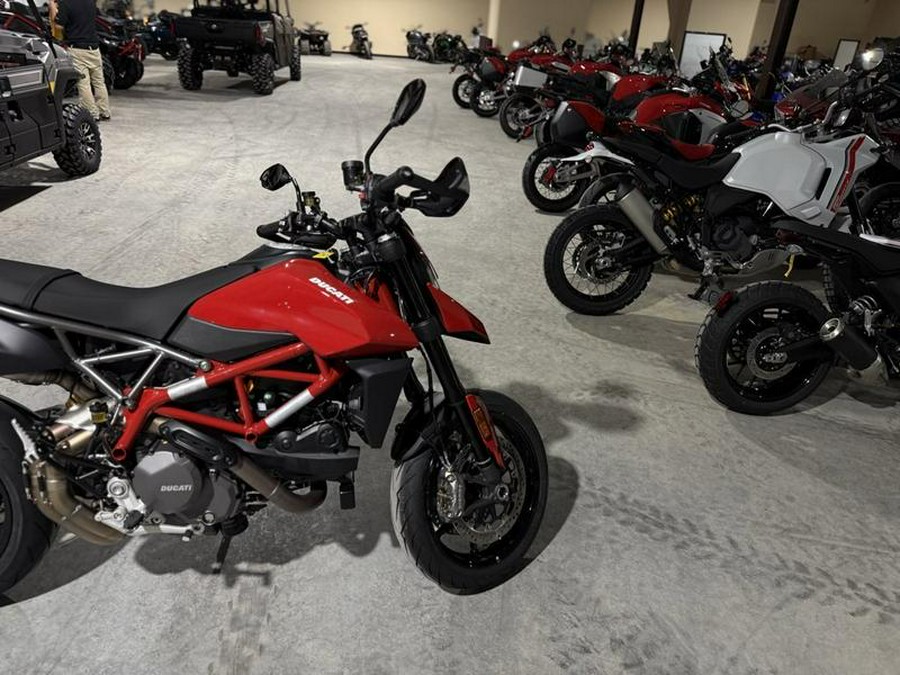 2025 Ducati Hypermotard 950 Ducati Red