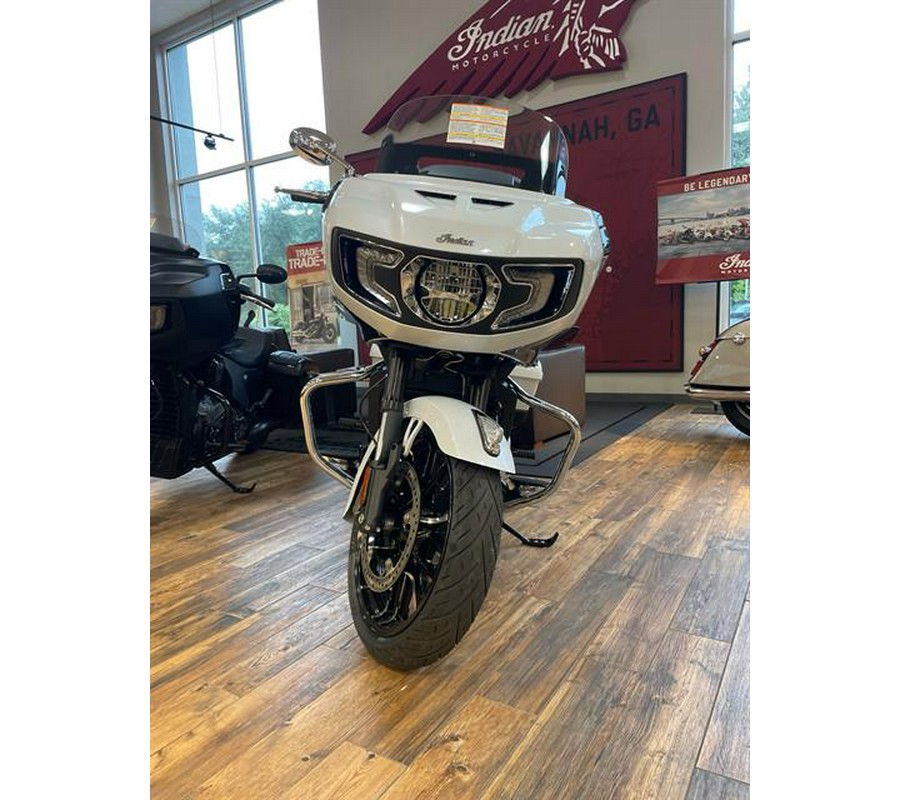 2025 Indian Motorcycle Challenger® Limited 112 with PowerBand Audio Package