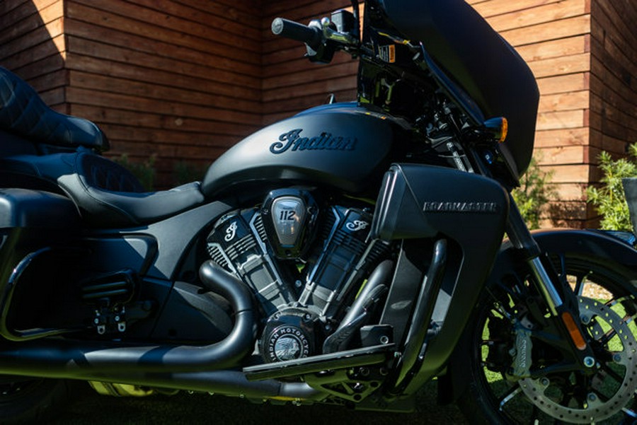 2025 Indian ROADMASTER POWERPLUS DRK HORSE 112 RA, 49ST Dark Horse