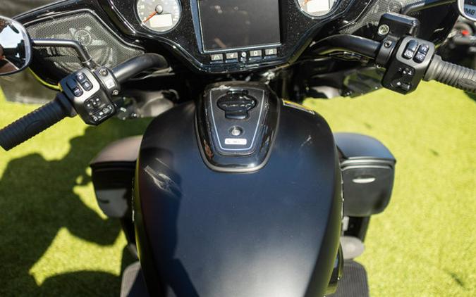 2025 Indian ROADMASTER POWERPLUS DARK HORSE 112 RIDER ASSIST