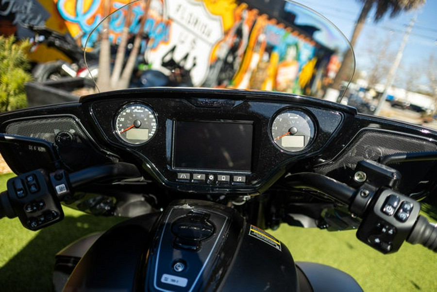 2025 Indian ROADMASTER POWERPLUS DRK HORSE 112 RA, 49ST Dark Horse