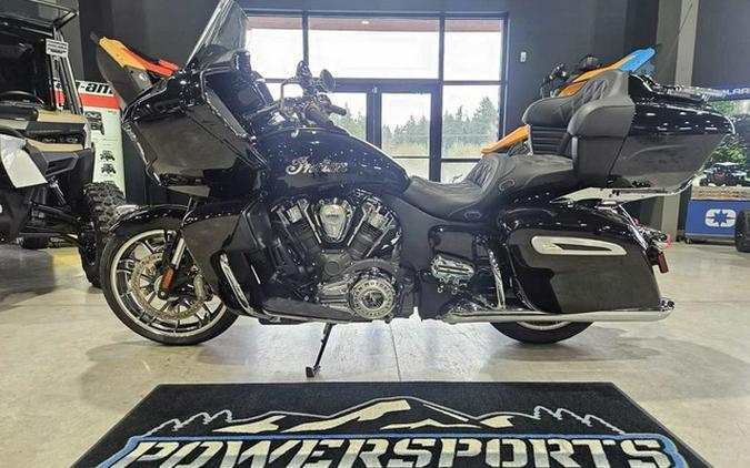 2025 Indian Pursuit Limited Black Metallic