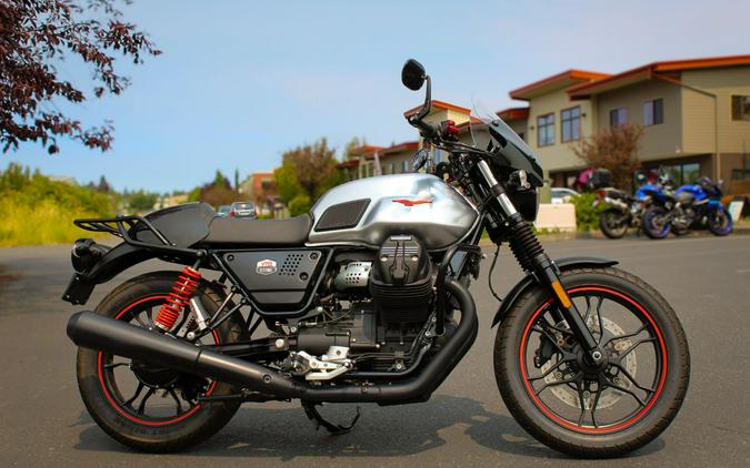 2020 Moto Guzzi V7 III Stone S