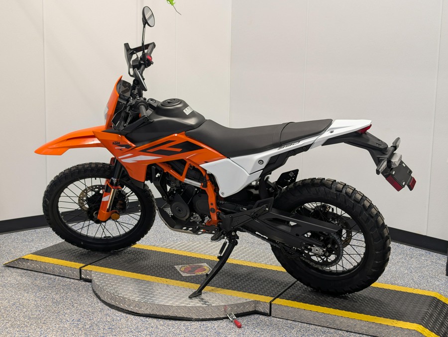 2026 KTM Enduro 390 R