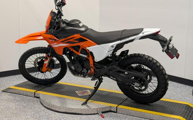 2026 KTM Enduro 390 R