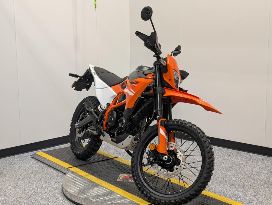 2026 KTM Enduro 390 R