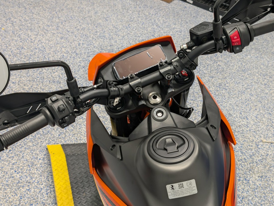 2026 KTM Enduro 390 R