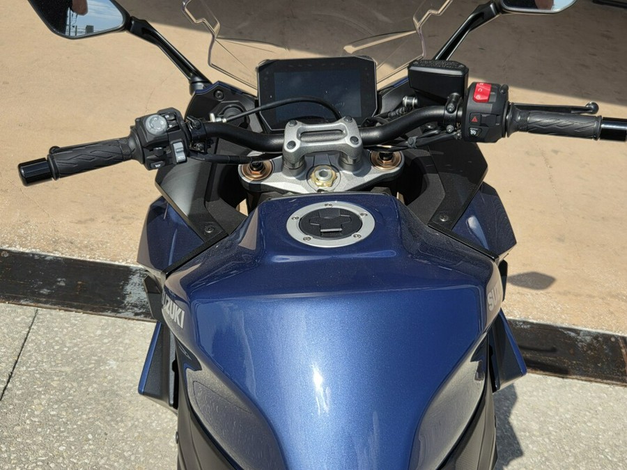 2022 Suzuki GSX-S1000GT+