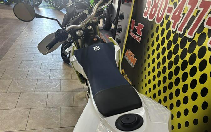 2026 Husqvarna Enduro 701