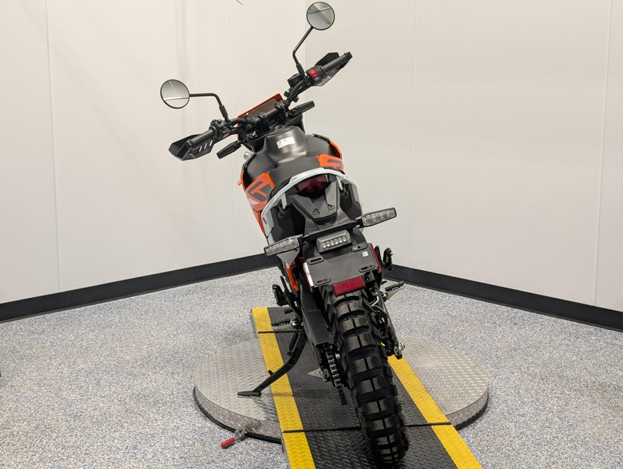 2026 KTM Enduro 390 R