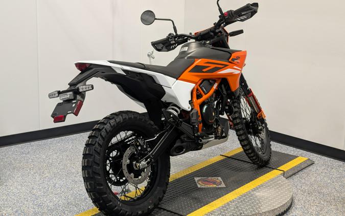2026 KTM Enduro 390 R