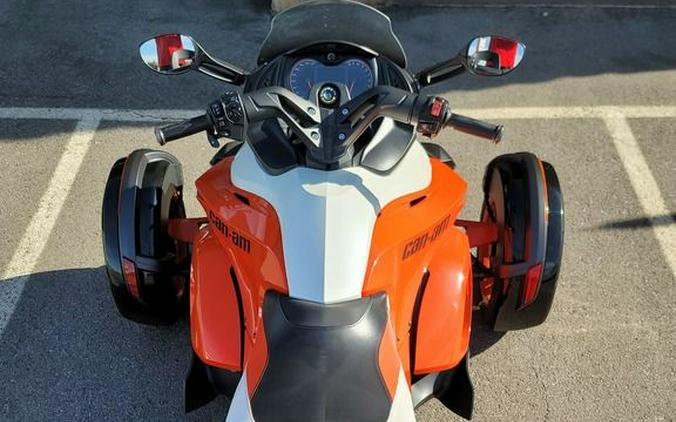 2015 Can-Am® Spyder® RS-S Special Series 5-Speed Semi-Automatic (SE5)