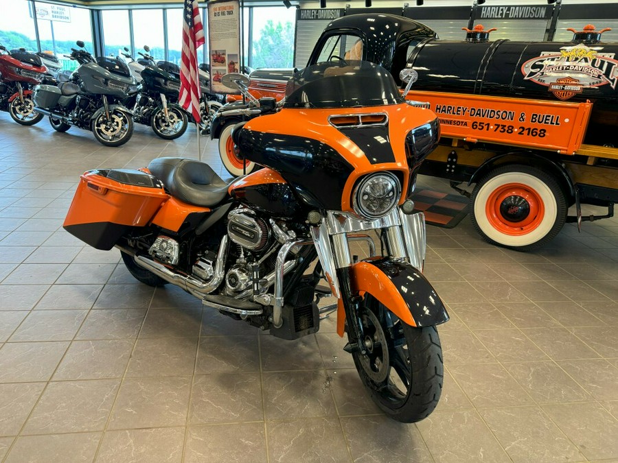 2018 Harley-Davidson Street Glide Special FLHXS