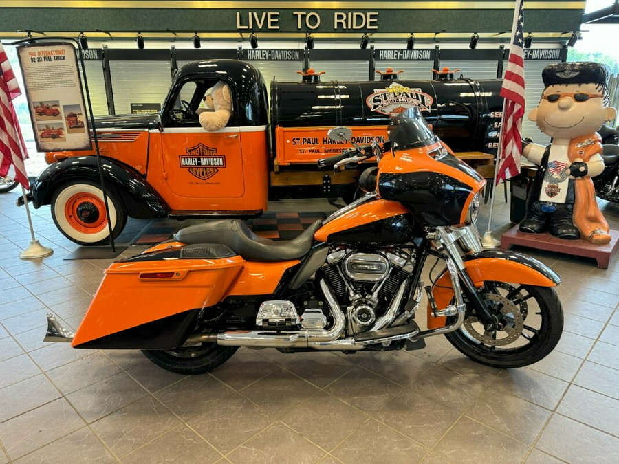 2018 Harley-Davidson Street Glide Special FLHXS