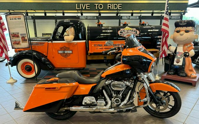 2018 Harley-Davidson Street Glide Special FLHXS