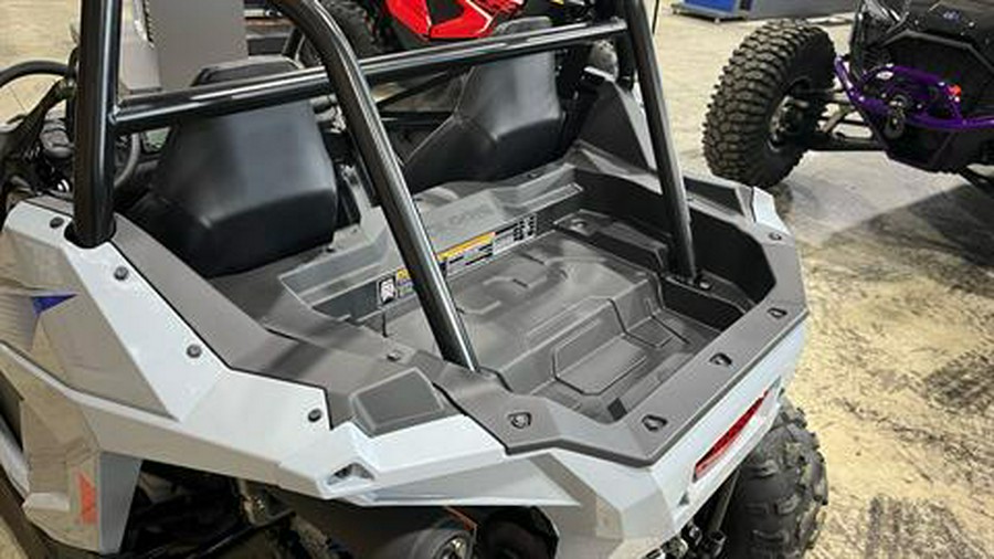 2025 Polaris RZR 200 EFI