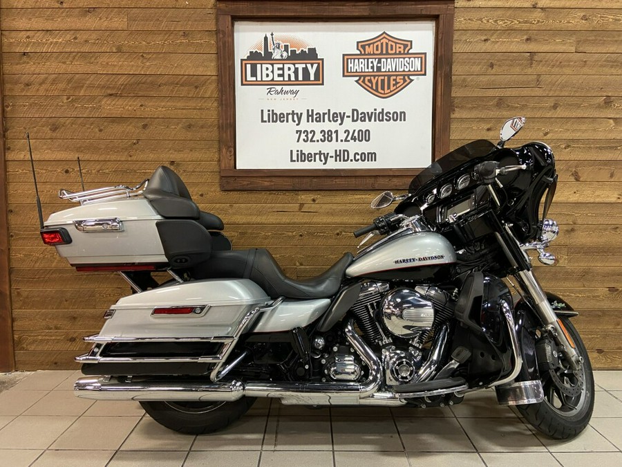2015 Harley-Davidson® Ultra Limited Low Two-Tone Brilliant Silver Pearl/Vivid Black FLHTKL