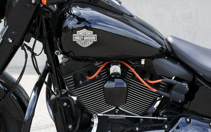FLSS 2017 Softail Slim® S
