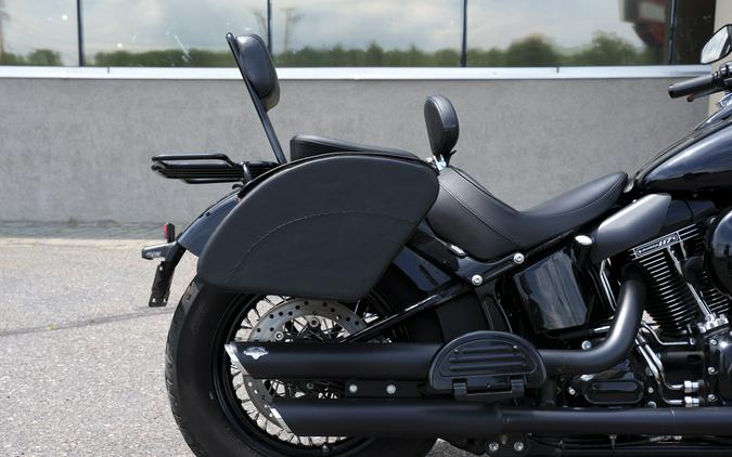 FLSS 2017 Softail Slim® S