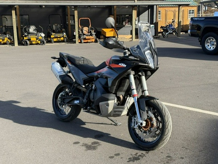 2023 KTM Adventure 890