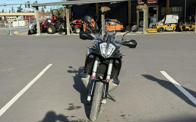 2023 KTM Adventure 890