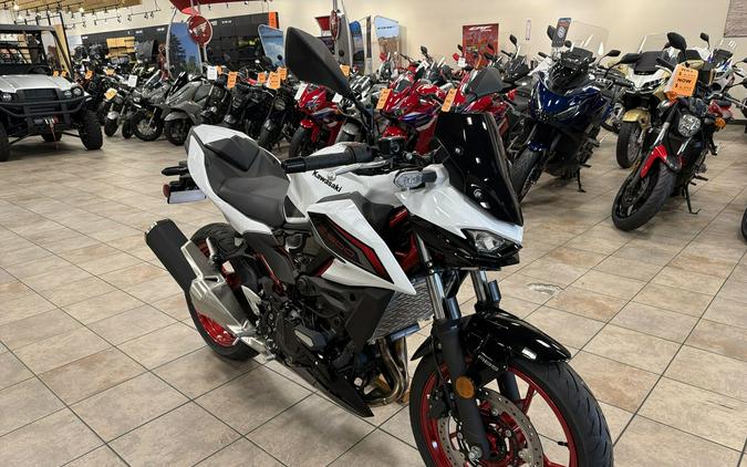 2026 Kawasaki Z500 SE ABS