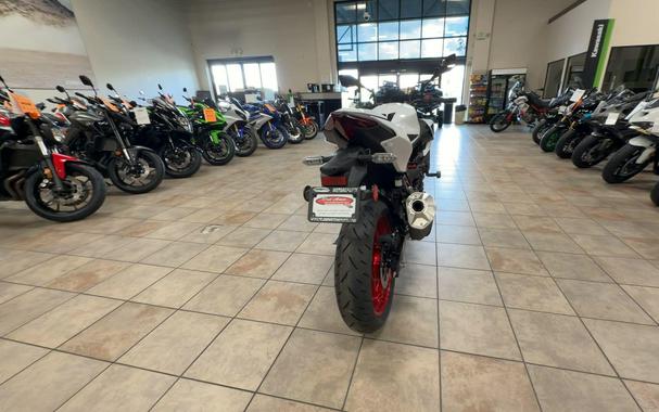 2026 Kawasaki Z500 SE ABS