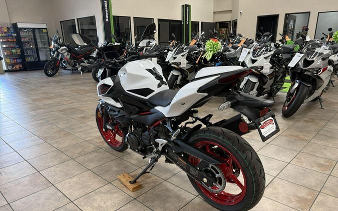 2026 Kawasaki Z500 SE ABS