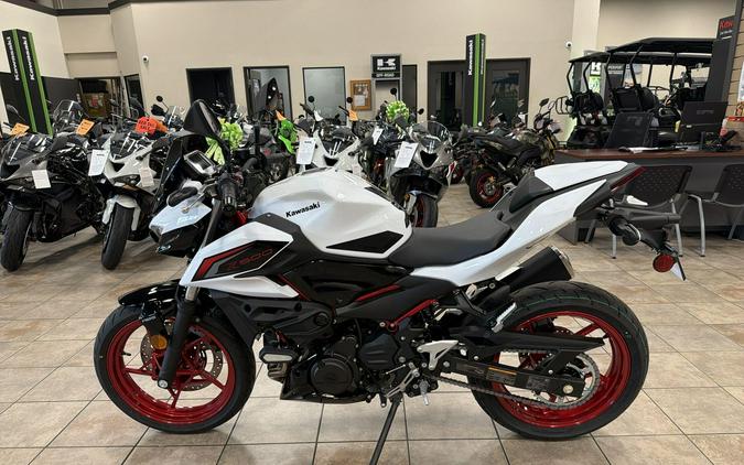 2026 Kawasaki Z500 SE ABS