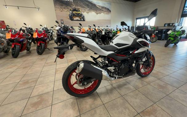 2026 Kawasaki Z500 SE ABS