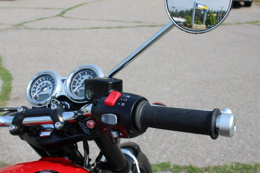 2026 TRIUMPH BONNEVILLE T100