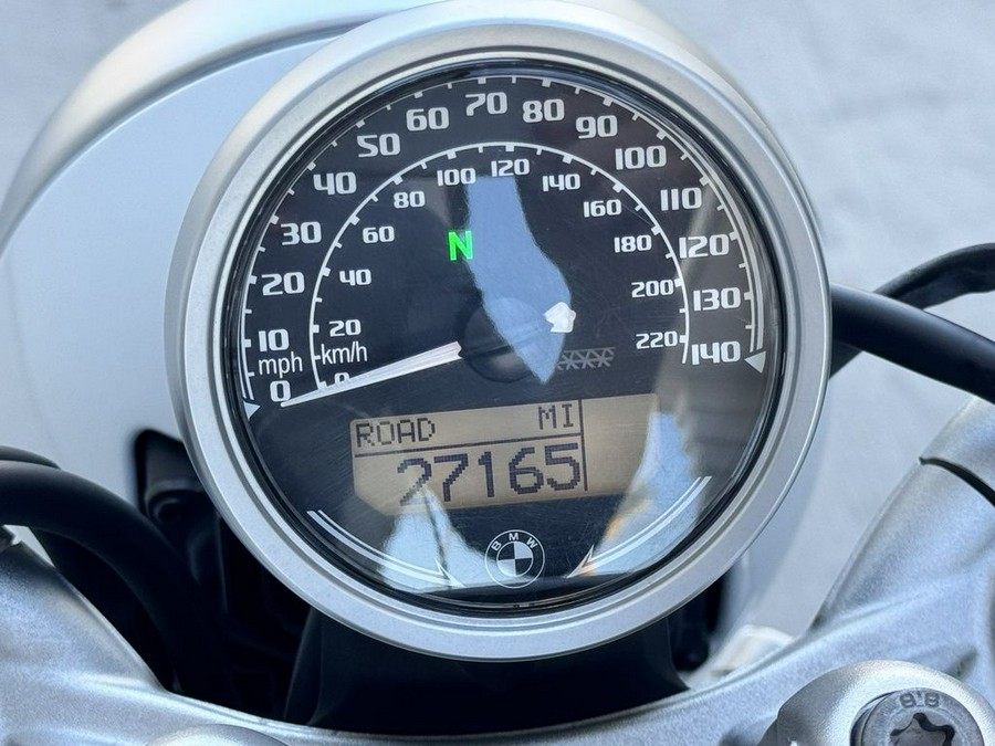 2023 BMW R nineT Pure 719 Underground/Light White