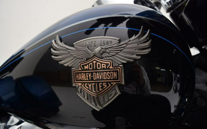 2018 Harley-Davidson Trike FLHTCUTG - Tri Glide Ultra