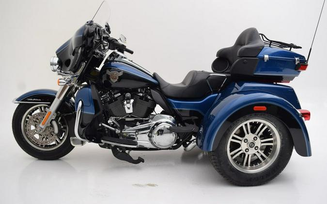2018 Harley-Davidson Trike FLHTCUTG - Tri Glide Ultra