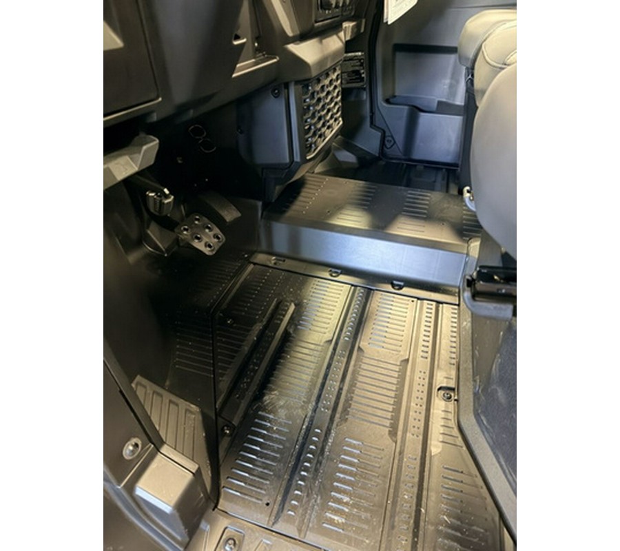 2027 Can-Am Defender XU XT CAB HD10