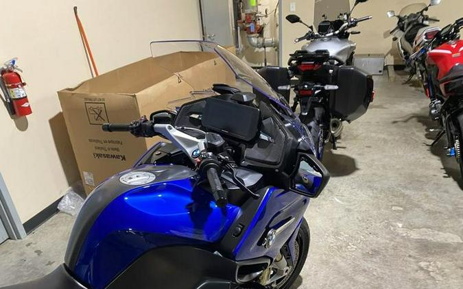 2022 BMW R 1250 RT Racing Blue Metallic