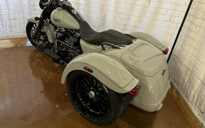 2024 Harley-Davidson® Free Wheeler® 3 FLRT Billiard Gray