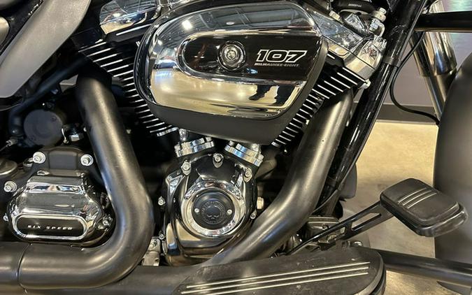 2018 Harley-Davidson FLHX - Street Glide