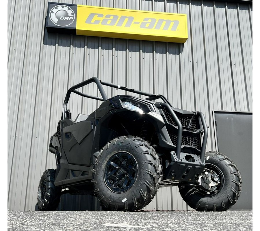 2023 Can-Am™ Maverick™ Trail DPS 1000