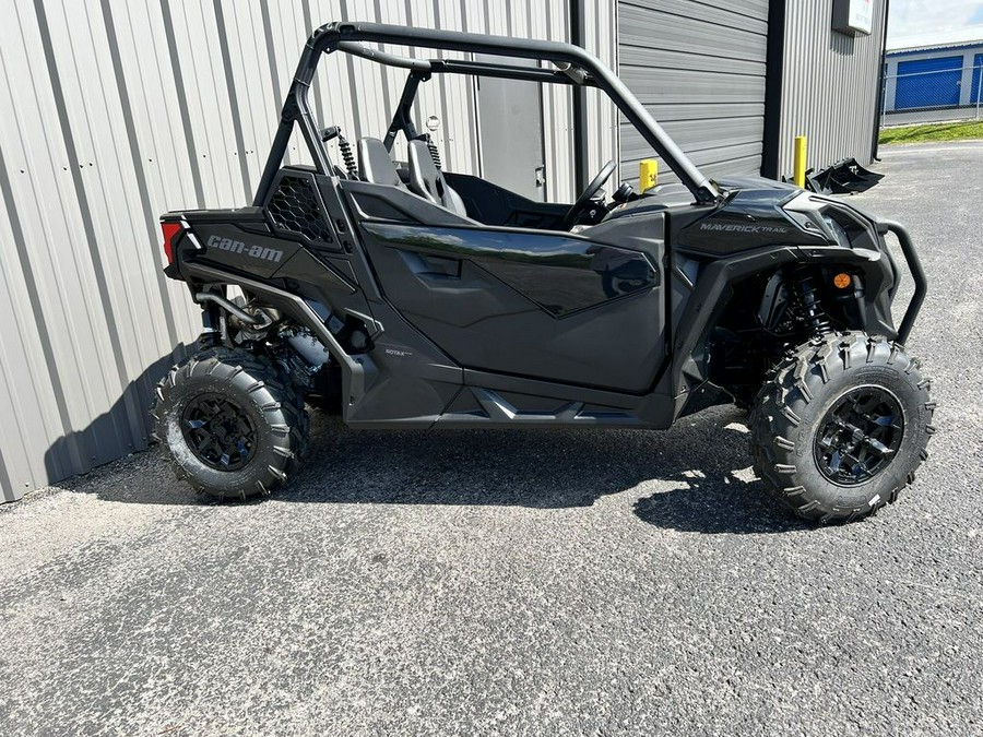 2023 Can-Am™ Maverick™ Trail DPS 1000