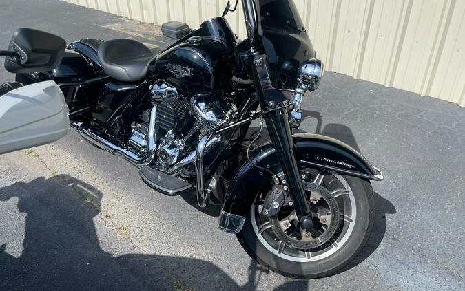 2017 Harley-Davidson Road King®