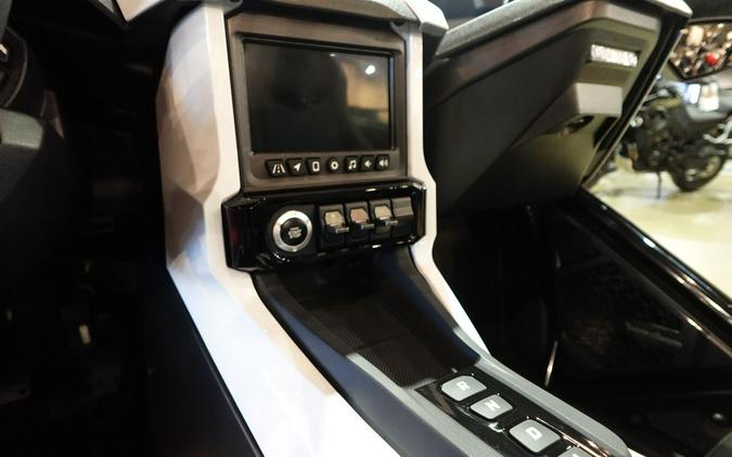 2026 Slingshot Slingshot R - AutoDrive