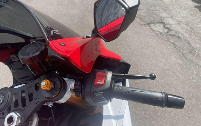 2026 Yamaha YZF-R7 CA 70th Anniversary Edition