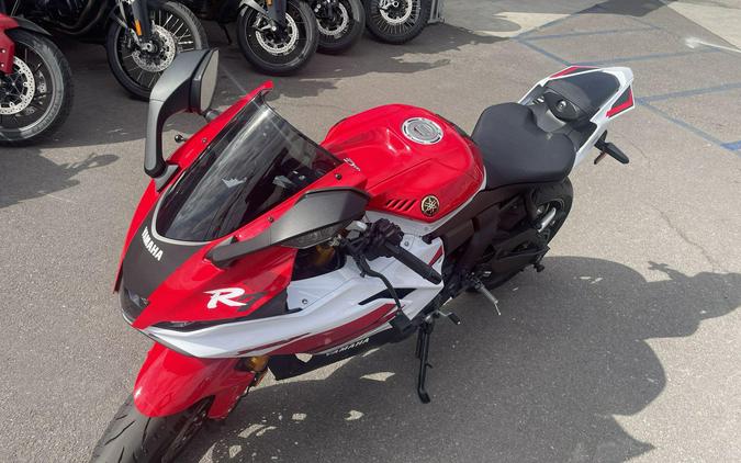 2026 Yamaha YZF-R7 CA 70th Anniversary Edition