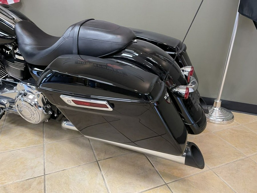 2021 Harley-Davidson Street Glide® Base