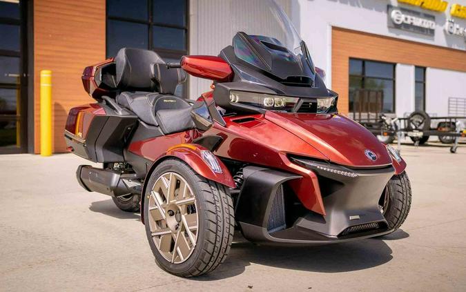 2026 Can-Am® Spyder RT Sea-to-Sky
