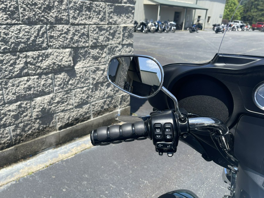 2024 Harley-Davidson Tri Glide® Ultra