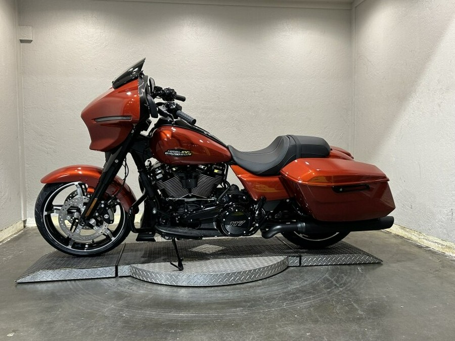 Harley-Davidson Street Glide® 2024 FLHX 84445519 WHISKEY FIRE