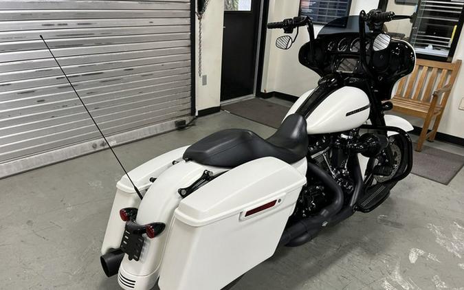 2018 Harley-Davidson FLHXS - Street Glide Special